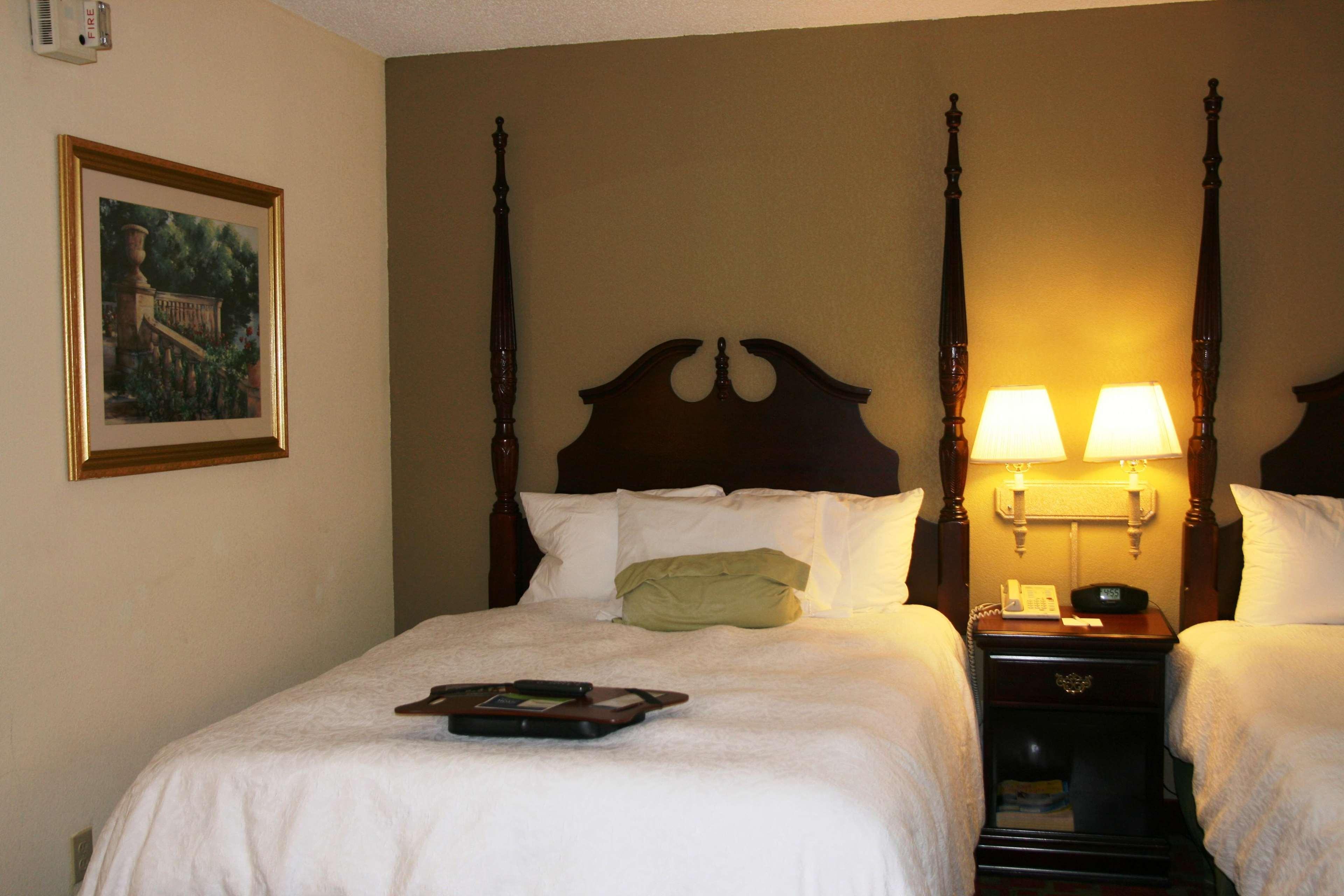 Hampton Inn Canton Room photo