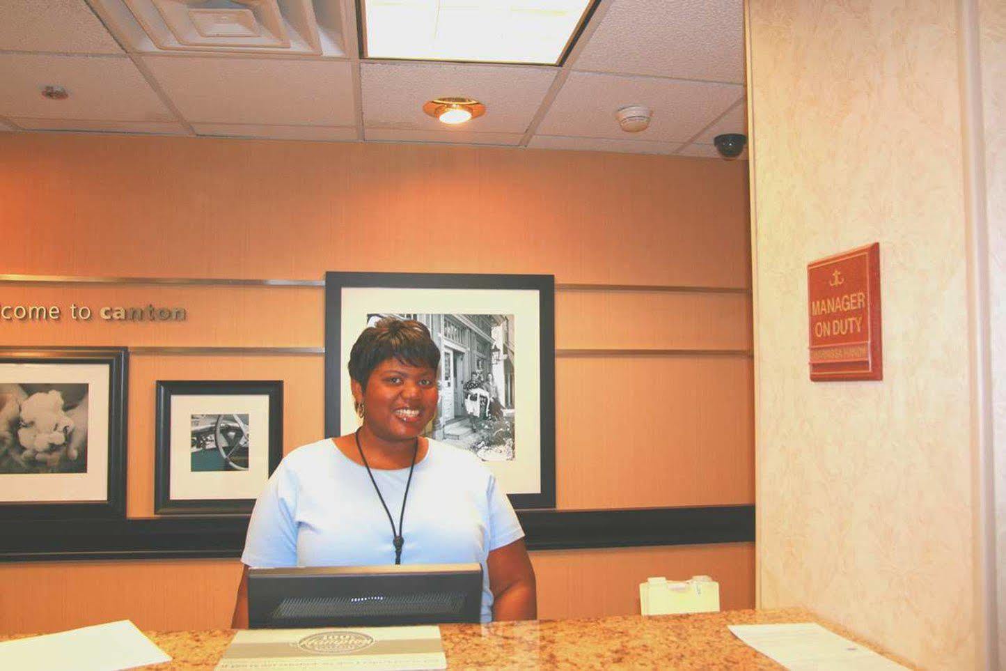 Hampton Inn Canton Interior photo